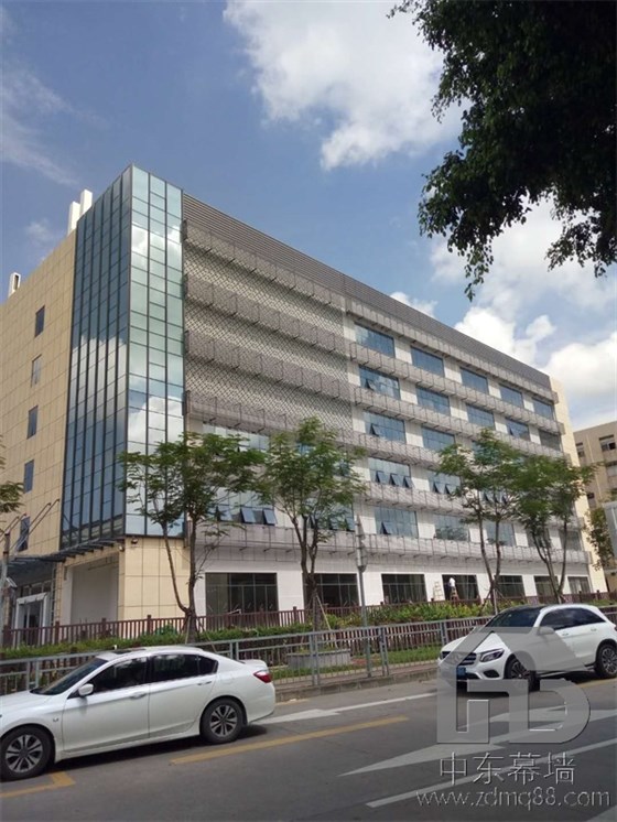 為什么現(xiàn)代建筑用玻璃幕墻