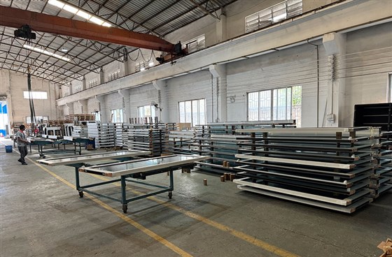 玻璃幕墻廠家聯(lián)系電話