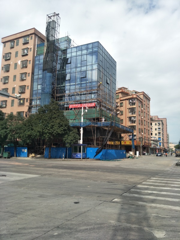 鋁板幕墻龍骨含量是多少？