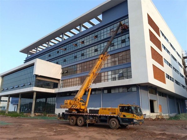 隱框玻璃幕墻玻璃板塊脫落原因分析 ，看完一目了然-中東幕墻