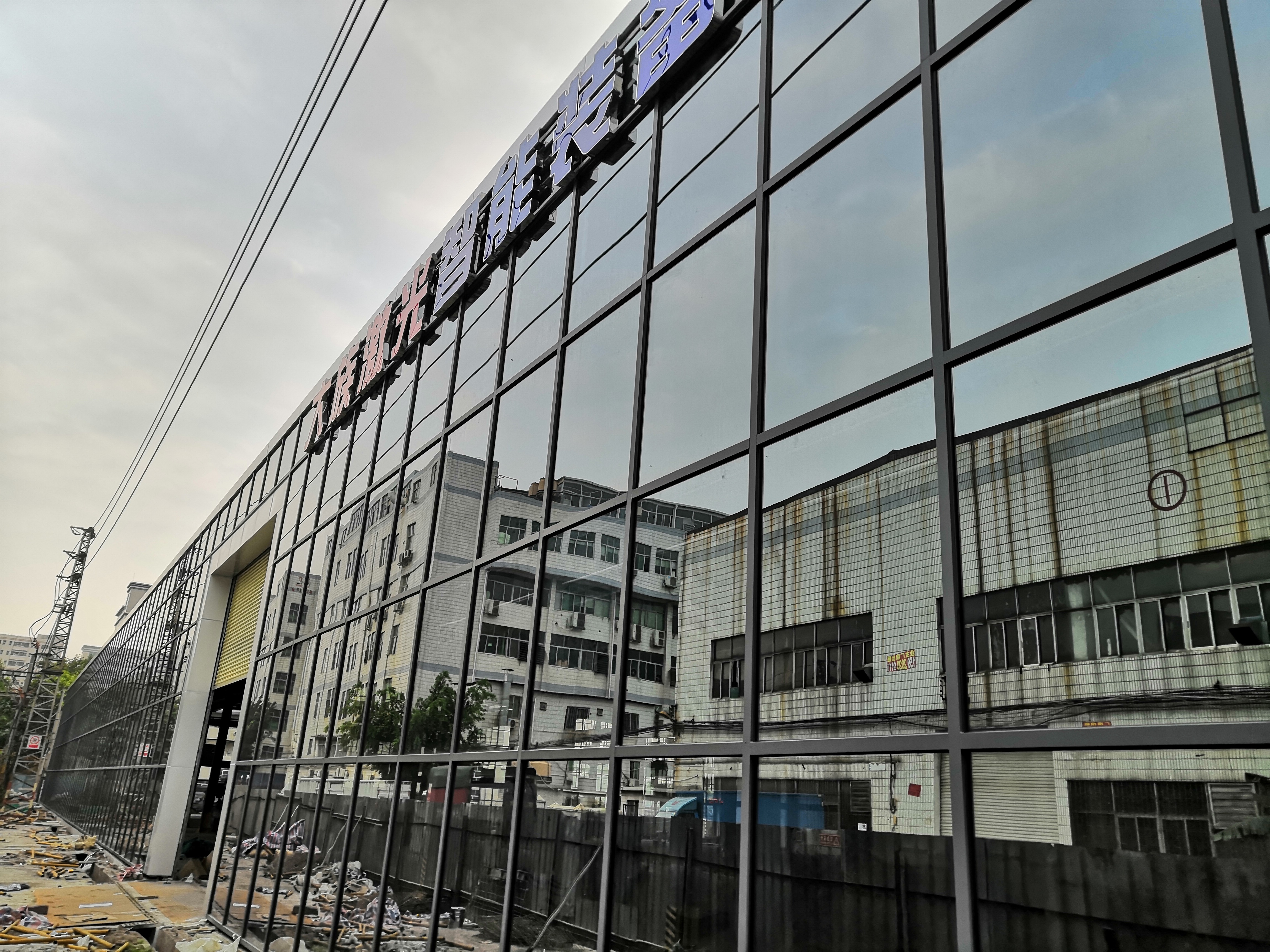 汽車4s店改造玻璃幕墻 汽車4s店改造玻璃幕墻